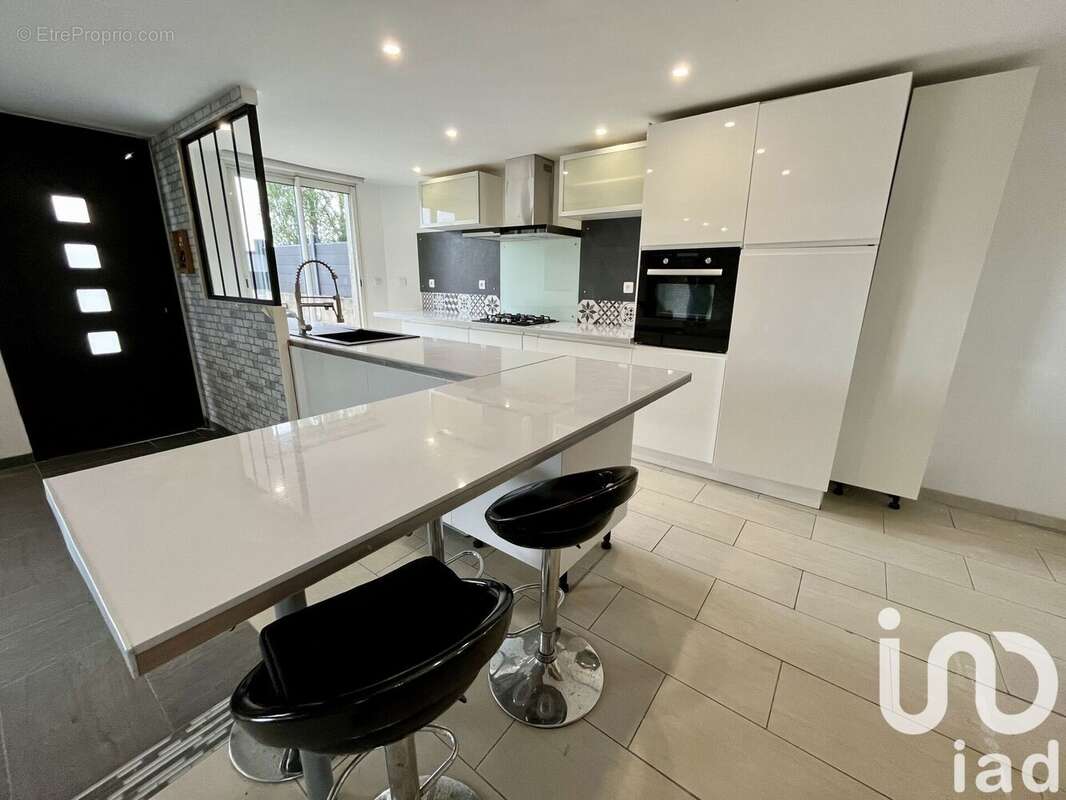 Photo 4 - Maison à SAINT-CHRISTOLY-DE-BLAYE