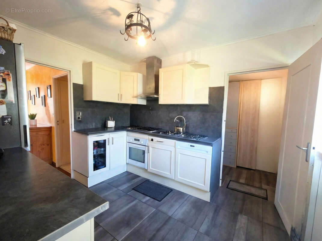 Maison à LESCURE-D'ALBIGEOIS