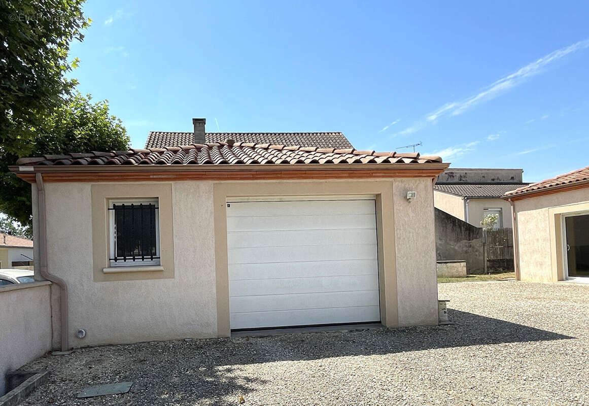 Maison à MONSEMPRON-LIBOS