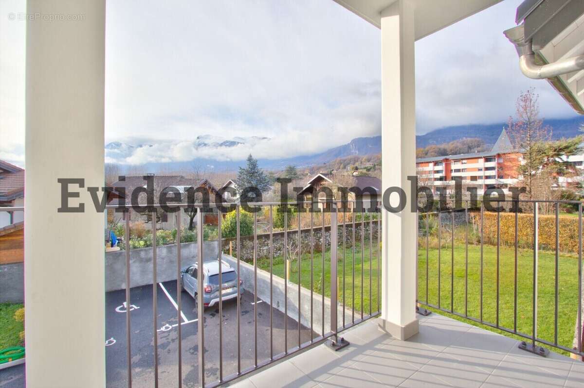 Appartement à GILLY-SUR-ISERE