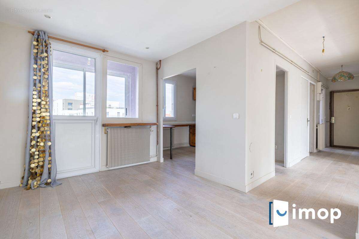 Aubervilliers – 70m² lumineux 3 pièces avec box et cave, à 7 min métro 12 et 7 - photo 6