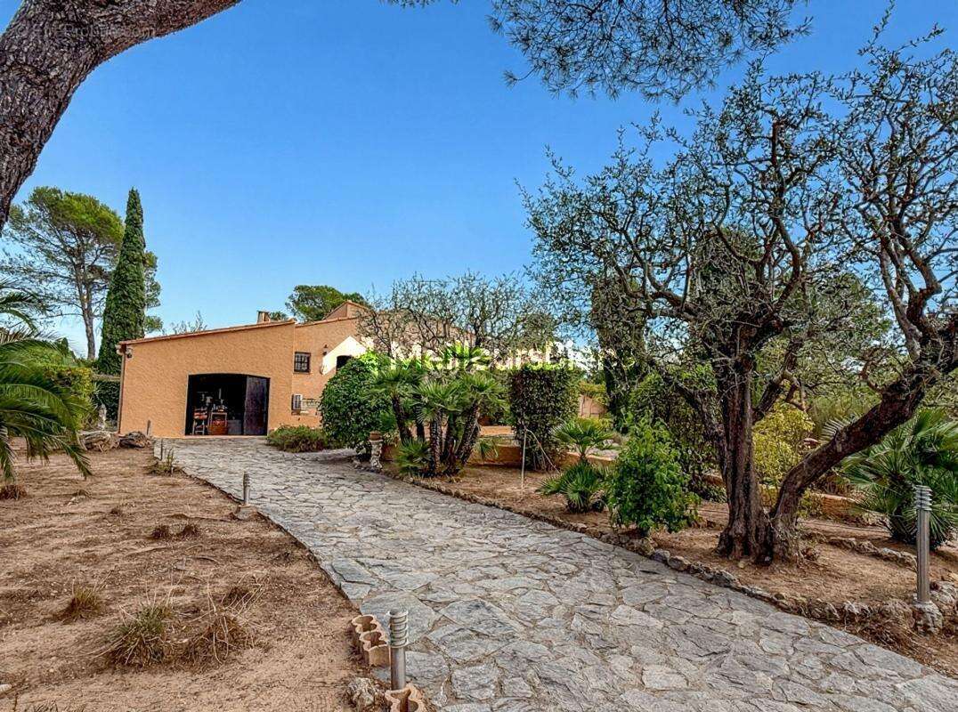 Maison à SAINT-RAPHAEL