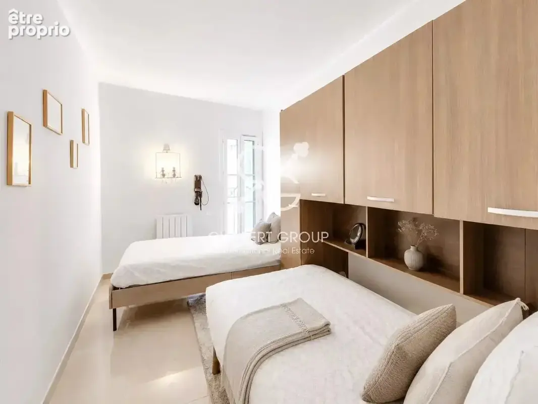 Exclusivité - villefranche-sur-mer – vieille-ville - appartement – 3 pièces – 57 m² – 100 mètres de la mer - idéal location sais - photo 9