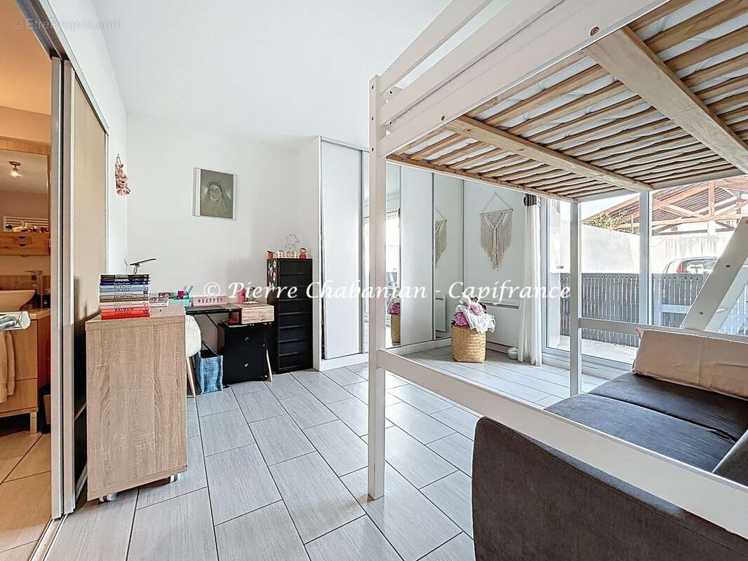 Loft - Duplex inversé (souplex) atypique à vendre - 5 pièces - 180 m² - proche douane commerces transports - COLLONGES SOUS SALE - photo 13