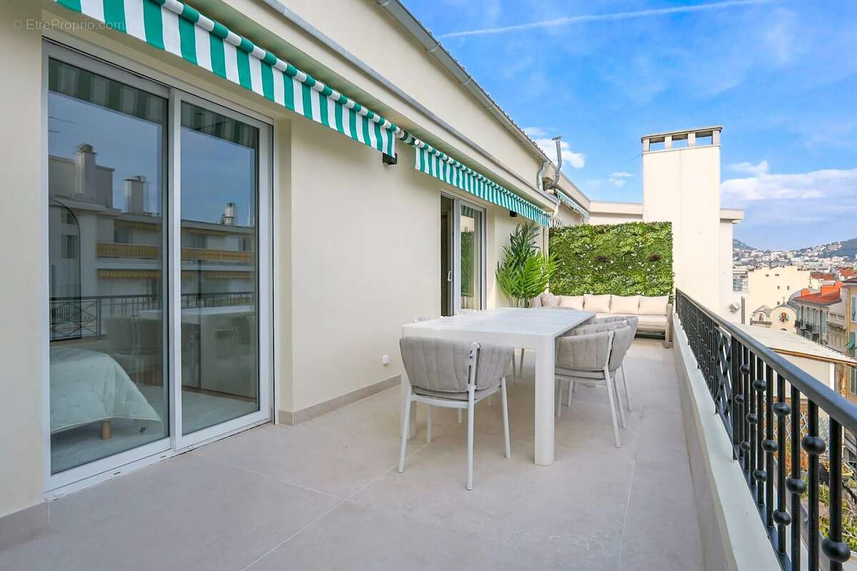 Appartement à NICE