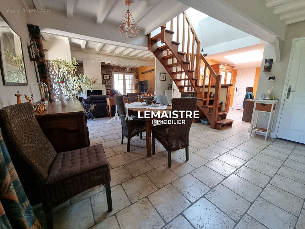 Maison à SAINT-ROMAIN-DE-COLBOSC