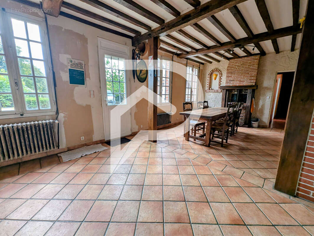 Maison à SAINT-CREPIN-IBOUVILLERS