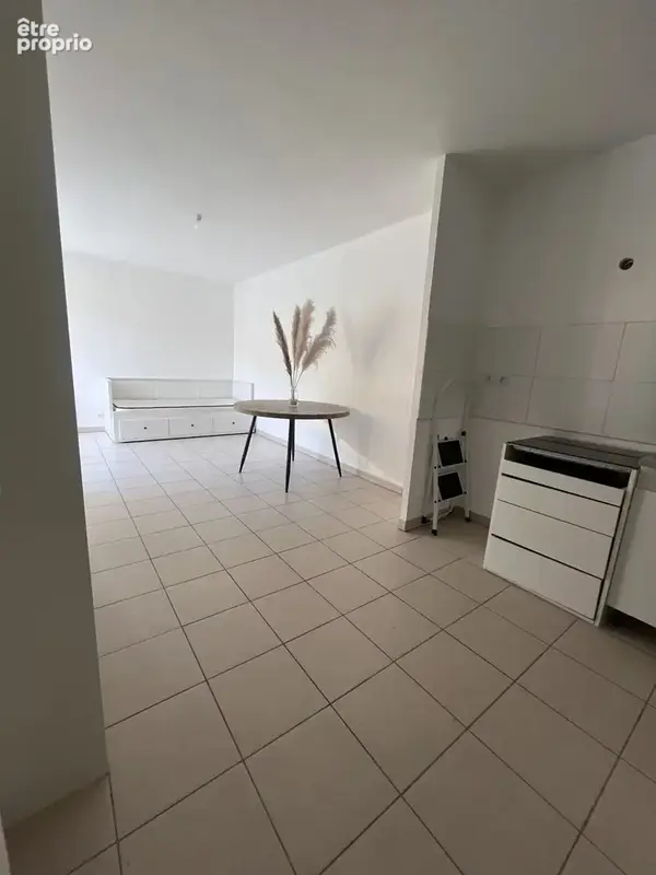 2 pieces avec terrasse et stationnement - photo 2