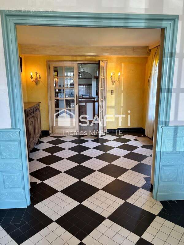 Maison 235 m² à Moulines  - photo 8