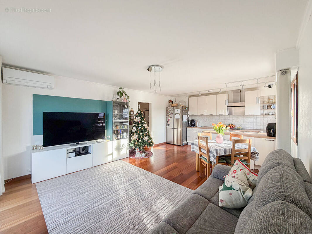 Appartement à NANTERRE