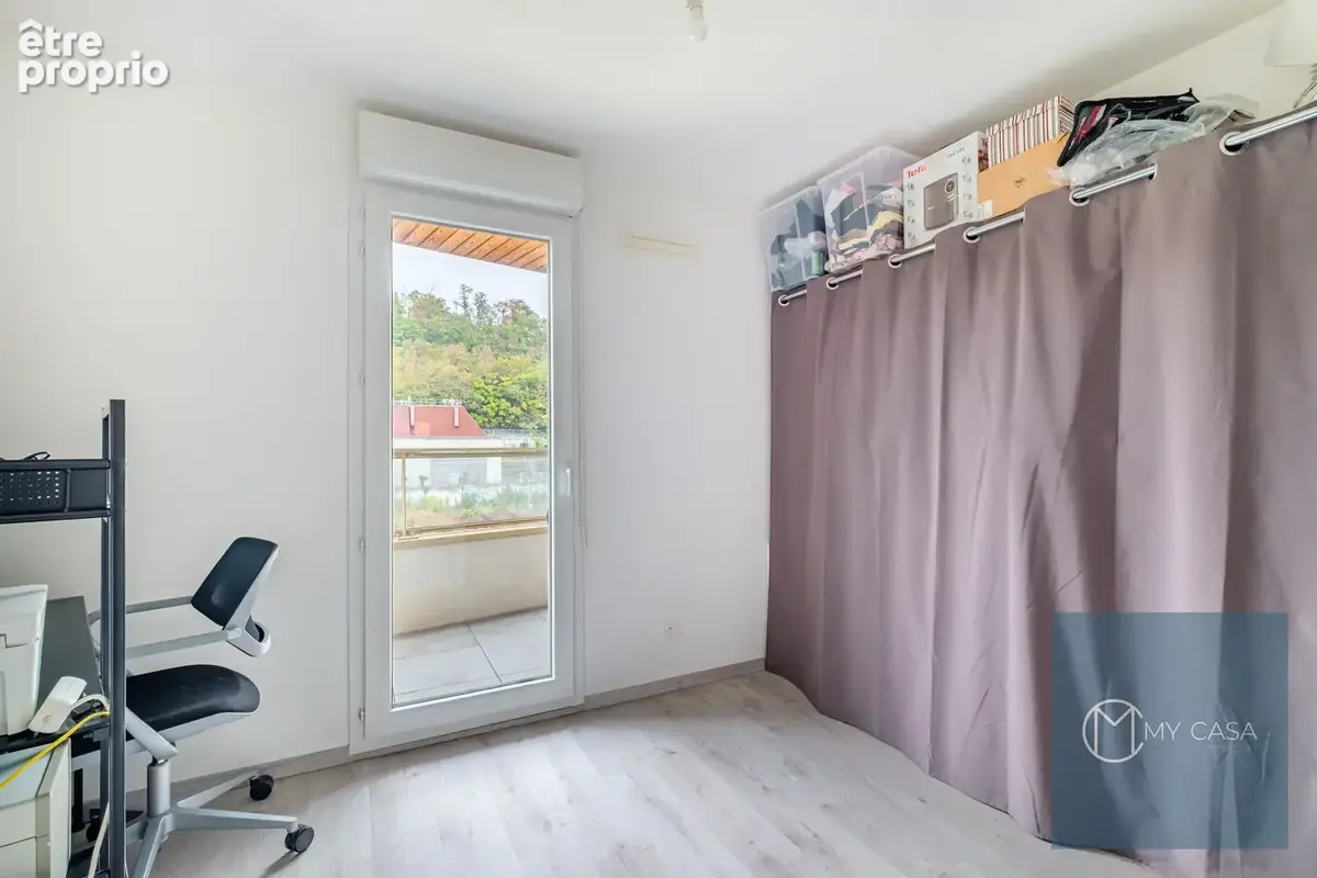 T3 - 55m2 - Balcon - Vaise Industrie - photo 6