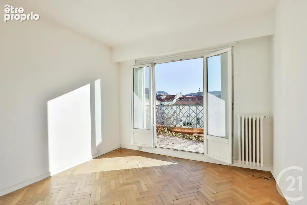 Appartement 3 pièces 52 m² à vendre à Nice (06000) - photo 3