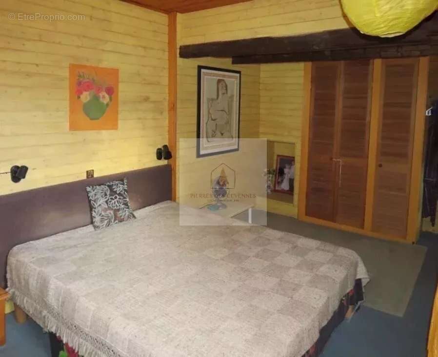 Maison à SAINT-GERMAIN-DE-CALBERTE