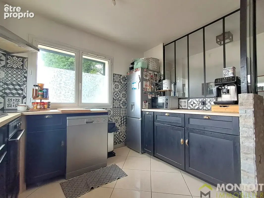 Appartement duplex f3 - 55m2 - terrasse - parkings - toutes commodites - transports - photo 3