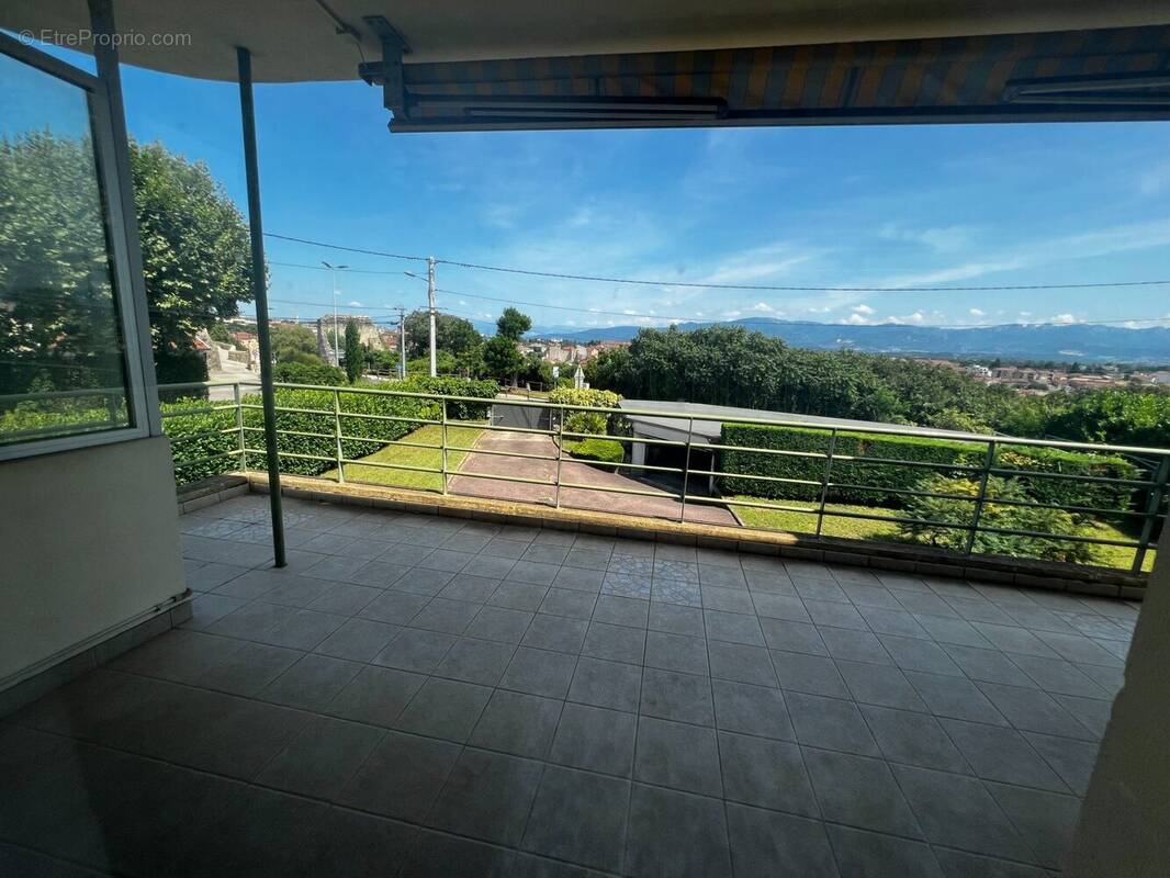 Maison à ROMANS-SUR-ISERE