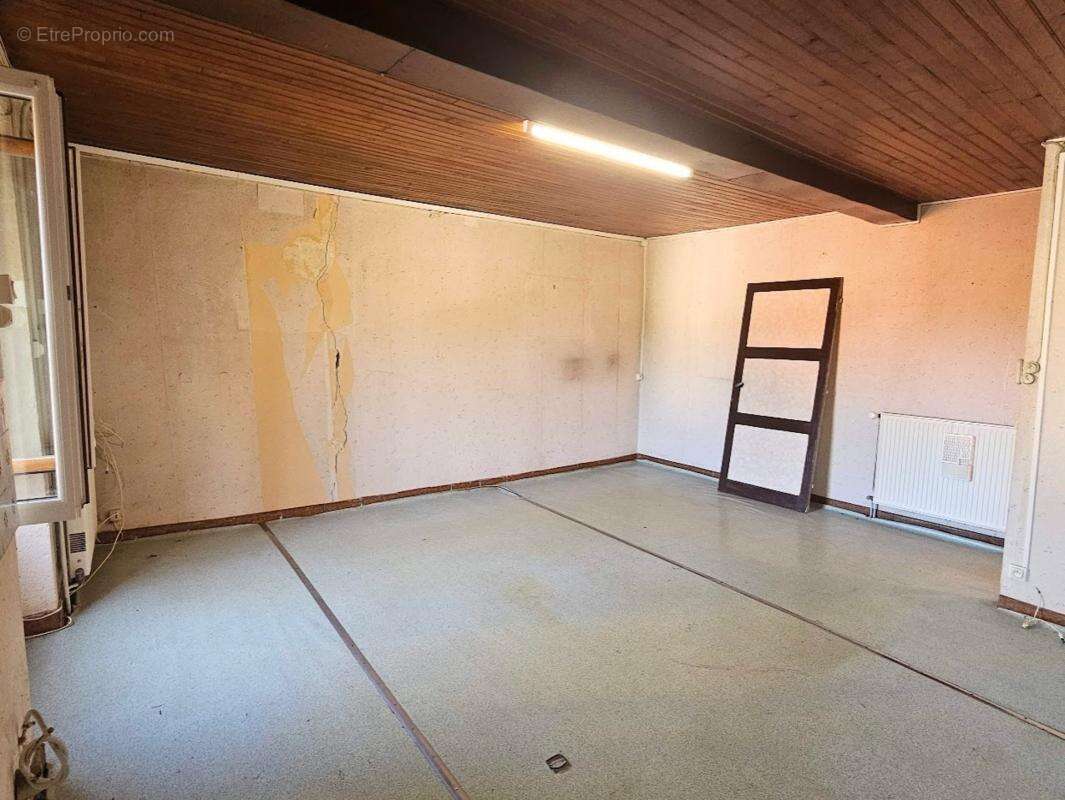 Maison de village - Extérieur - Beau potentiel - photo 6