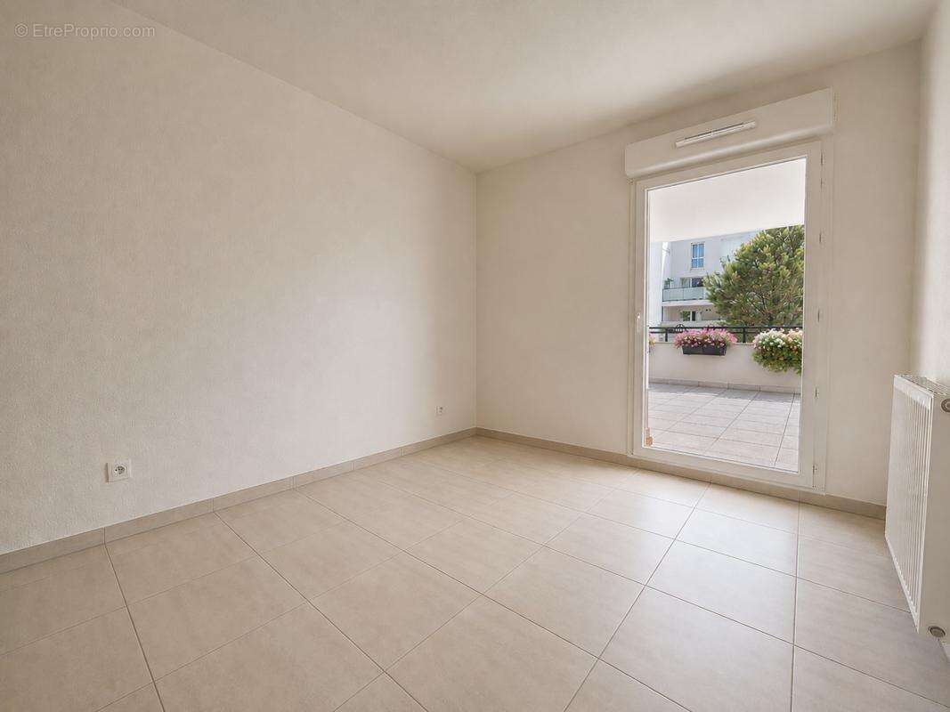 Appartement à SAINT-JEAN-DE-VEDAS