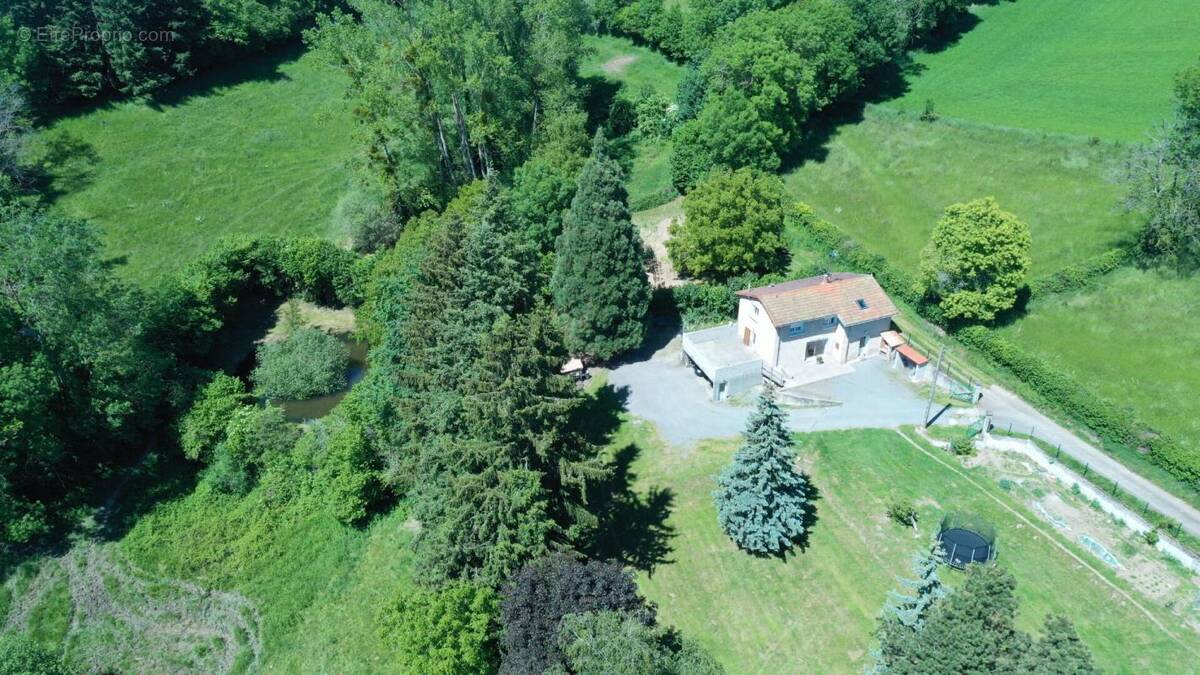 Maison à VIOLAY