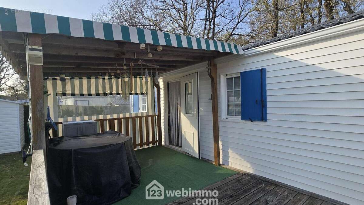 Vaste terrasse orientée plein sud - Maison à TALMONT-SAINT-HILAIRE