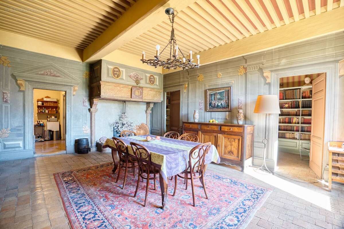 Maison à CHAZAY-D&#039;AZERGUES