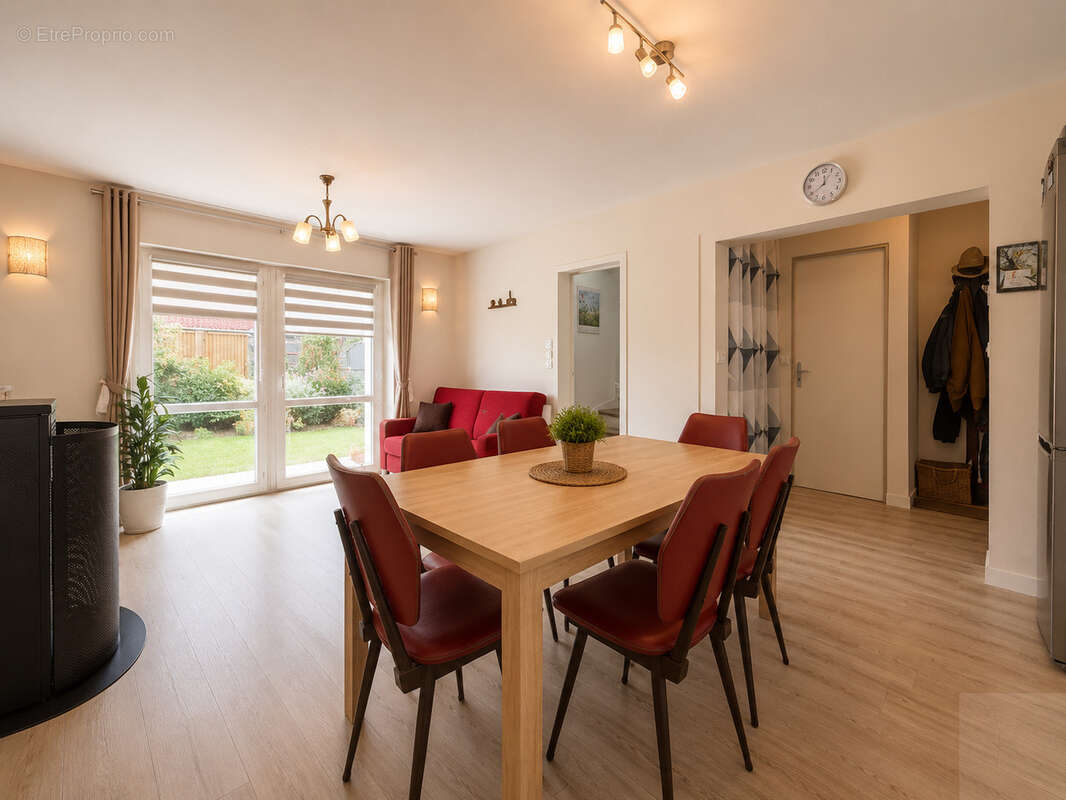Amiens - quartier saint acheul - maison semi mitoyenne - 4 chambres - jardin - stationnement privatif - photo 4