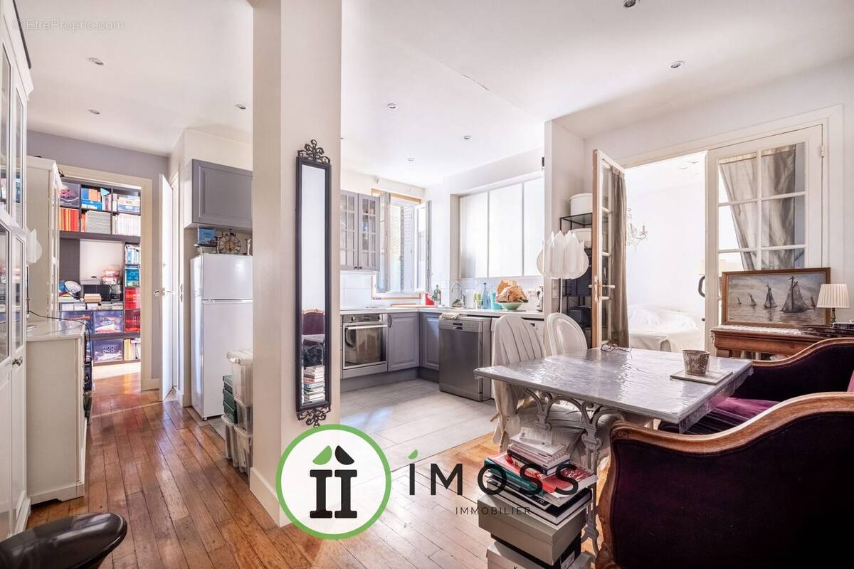 Appartement à PARIS-18E