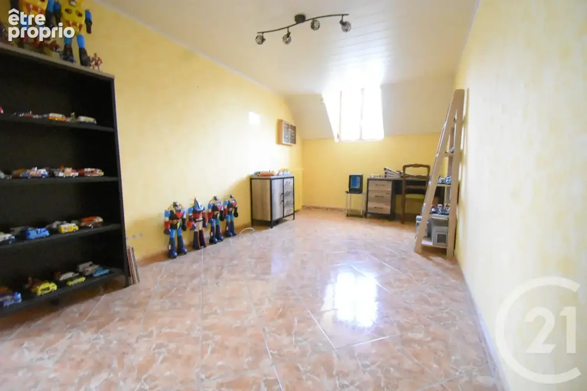 Maison 5 pièces 152 m² à vendre à Cusset (03300) - photo 10