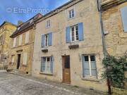 Maison à VILLEFRANCHE-DU-PERIGORD