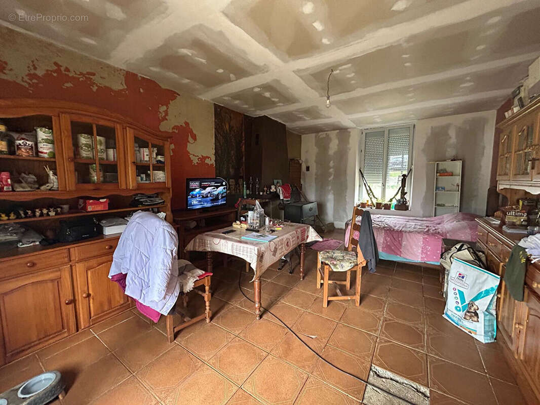 Maison à LURCY-LEVIS