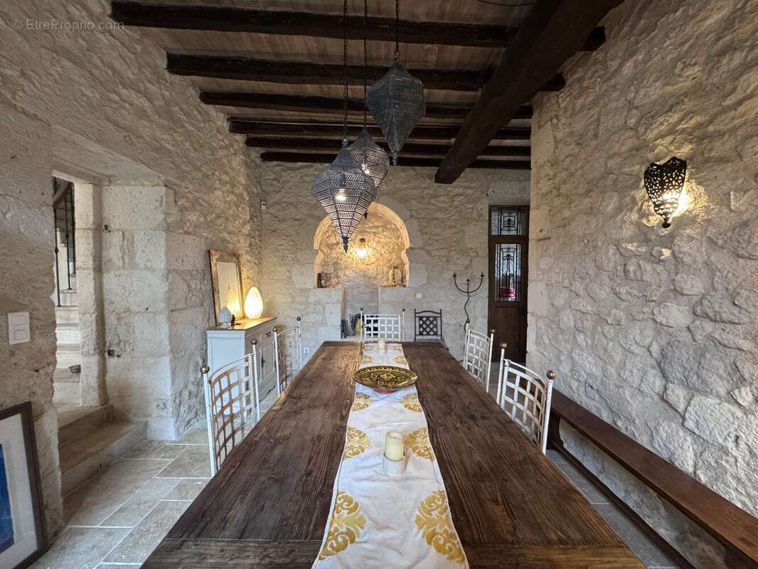 Maison à LA ROMIEU