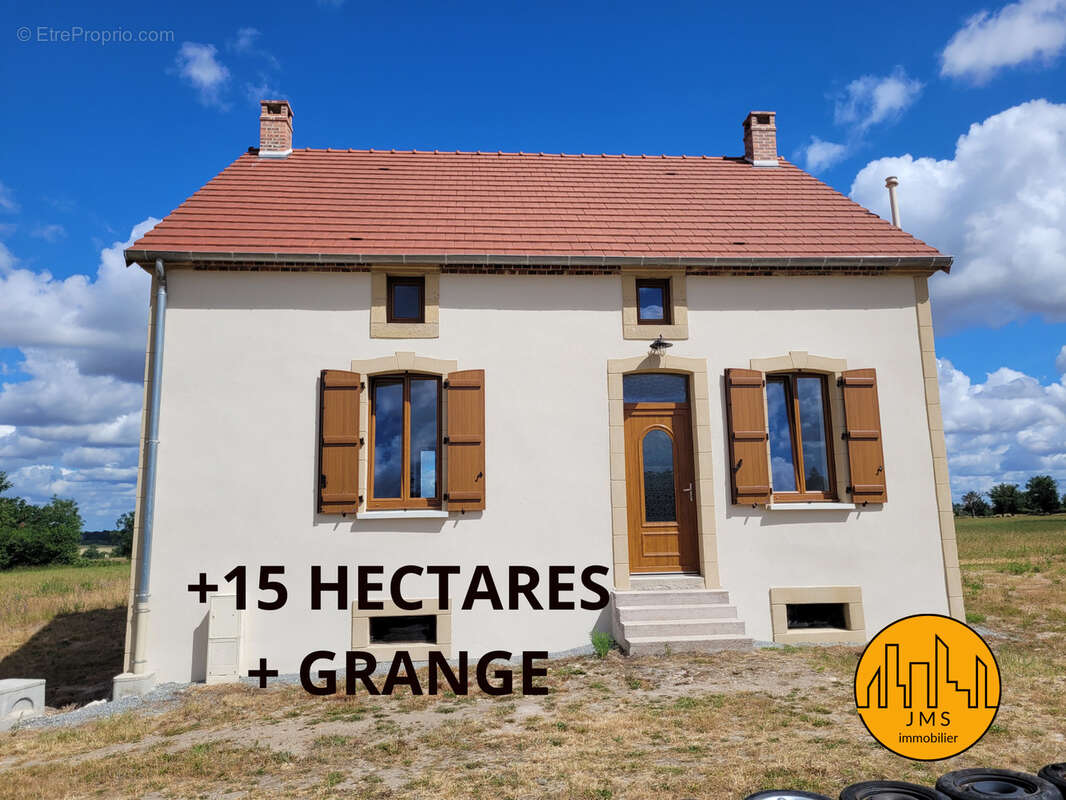 Maison à MONTMARAULT