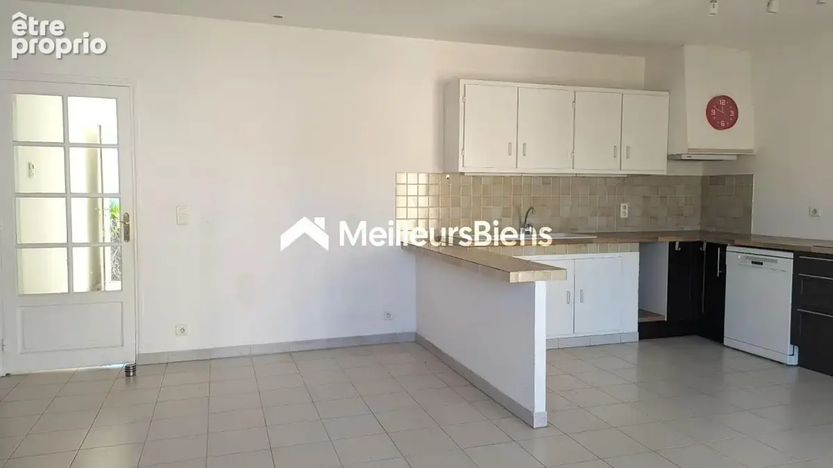 Villa T4 de 82 m² à Fabrègues avec terrasse et garage sur 326 m² - photo 6