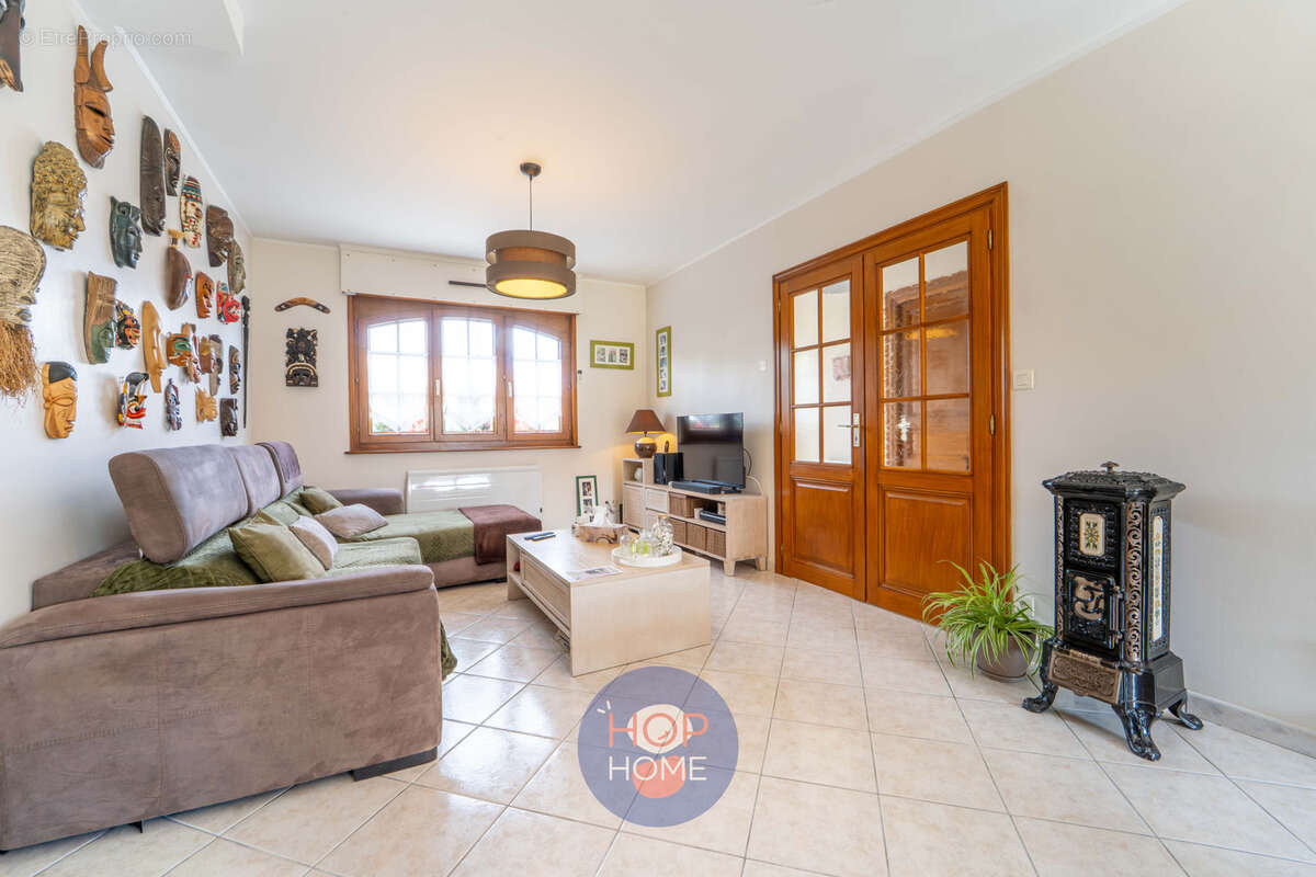 Maison à NEUVE-CHAPELLE