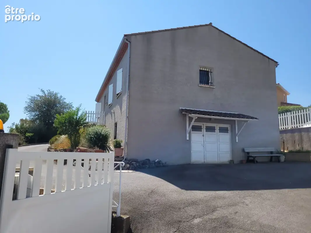 Salles d'Aude Belle Villa T4 de plain pied d'une SH de 100 m2 avec vue dominante sur un terrain de 1155 m2. - photo 5