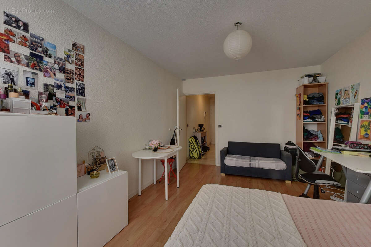 Coquet studio de 28m2 avec cave grenoble alsace-lorraine gare 'la coupole' - photo 2