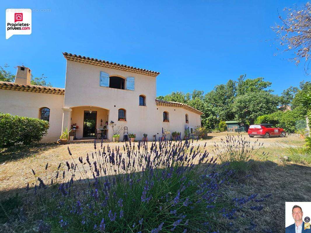 Maison à SAINT-CEZAIRE-SUR-SIAGNE