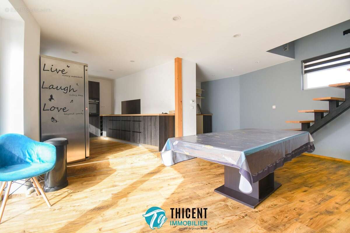 Appartement 318 m² à Hatten  - photo 2
