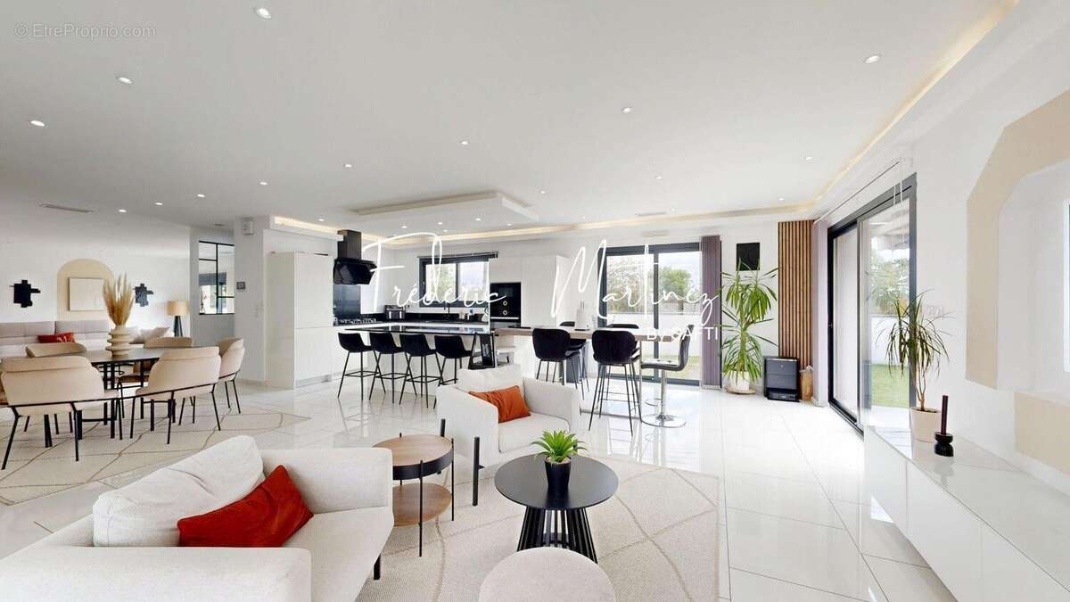 Photo 4 - Maison à LESPINASSE