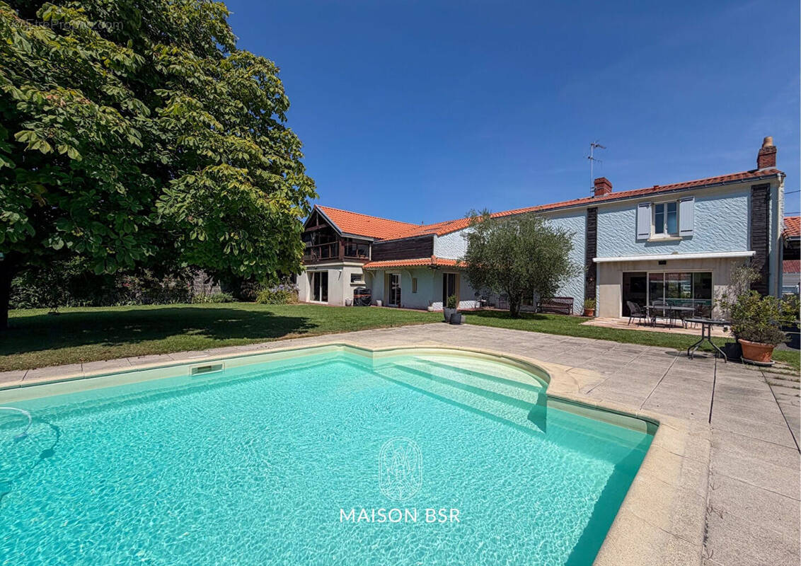 Maison à SAINT-SEBASTIEN-SUR-LOIRE
