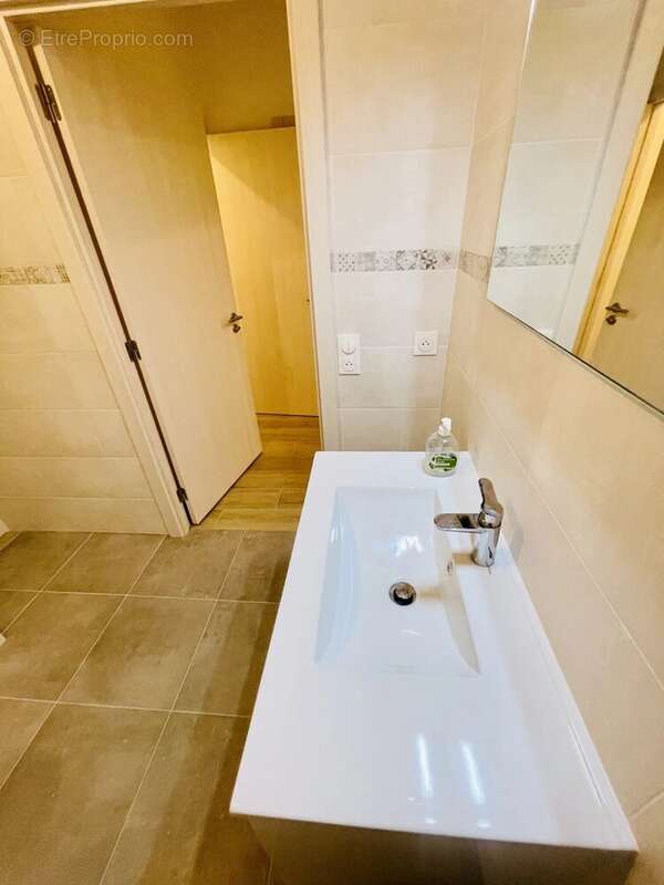 Appartement à SAINT-MAUR-DES-FOSSES