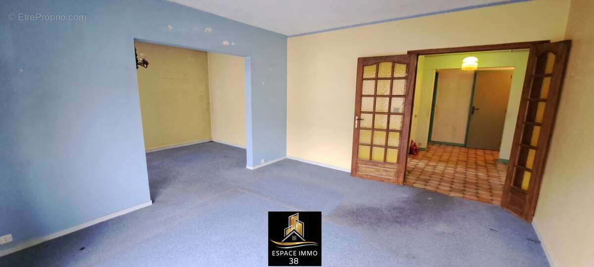 Appartement à LE PONT-DE-CLAIX