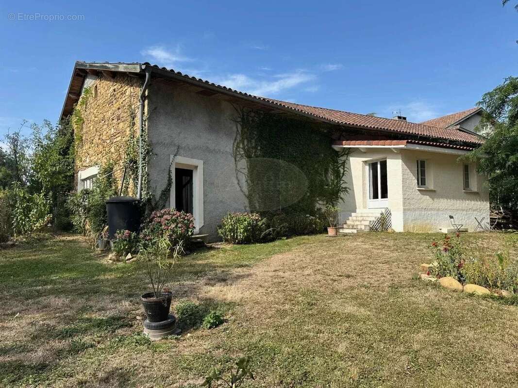 Maison à FRANQUEVIELLE