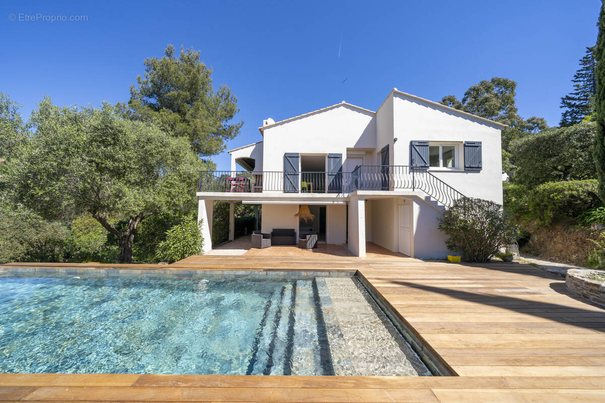 Maison à LA CROIX-VALMER