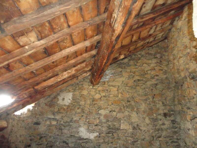 Dpt Pyrénées Orientales (66), à vendre JUJOLS Maison pierres 8 pièces 207 m² à rénover complètement sur terrain 185 m² - photo 11