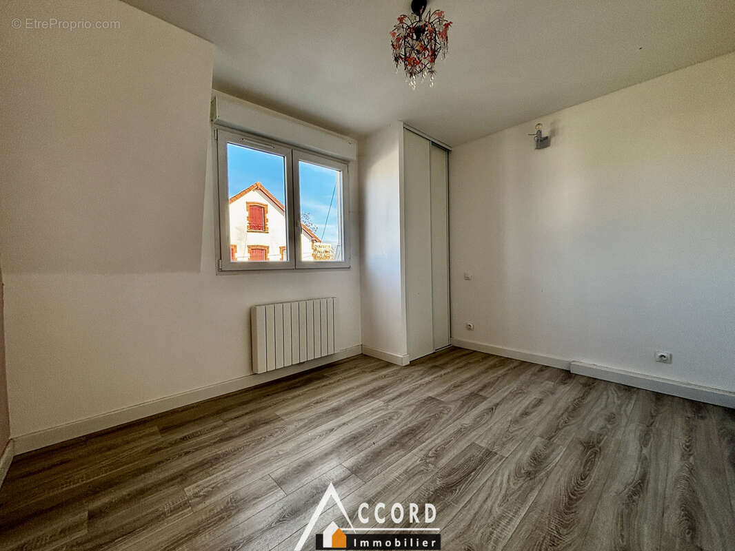 Maison à SARTROUVILLE