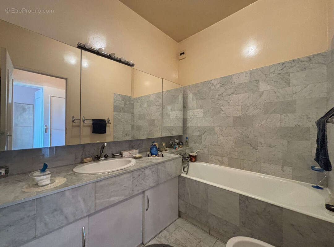 Appartement à SAINT-MAUR-DES-FOSSES