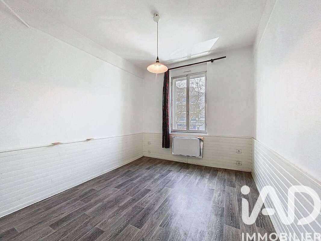 Photo 2 - Appartement à DECINES-CHARPIEU