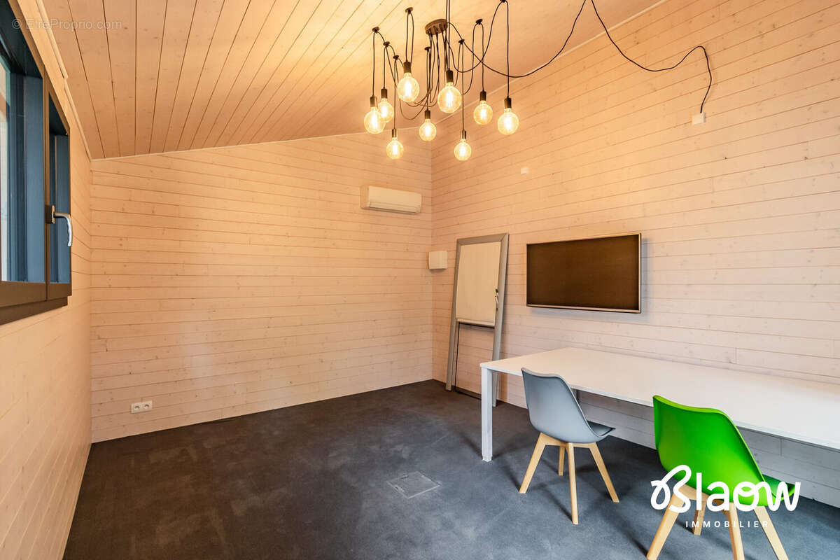 Maison 345 m² à Saint-Etienne  - photo 5