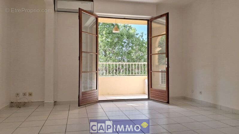 Appartement à LA VALETTE-DU-VAR