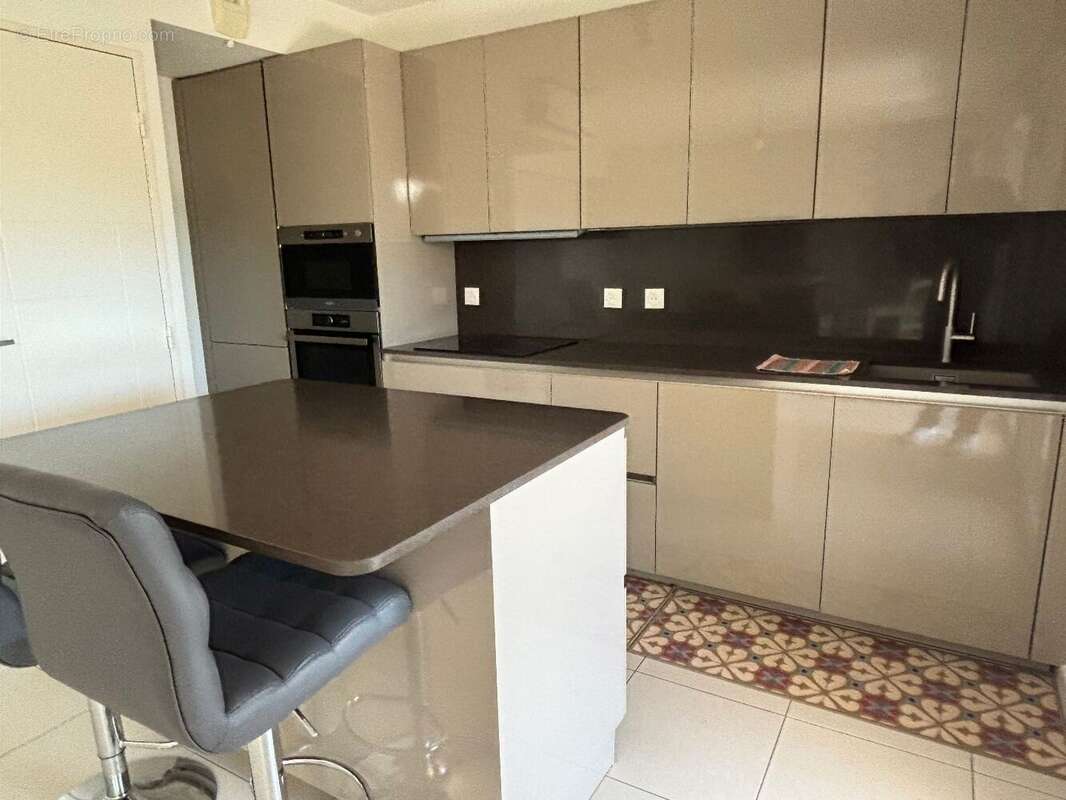 Maison 86 m² à Puget-Sur-Argens  - photo 2